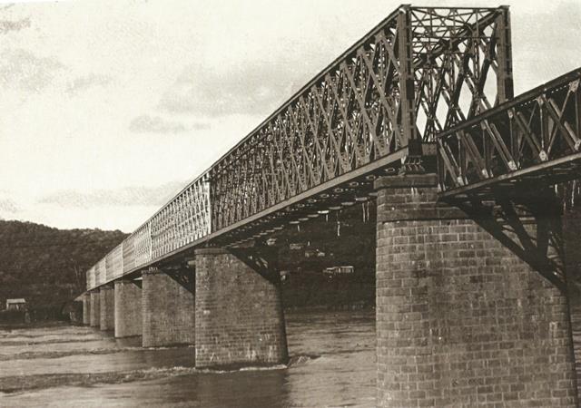 Ponte Rio Uruguai - Estrutura Belga - Fotografo Claro Jansson